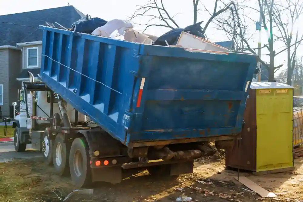 Roll-off dumpster placed in a residential driveway in Quincy IL